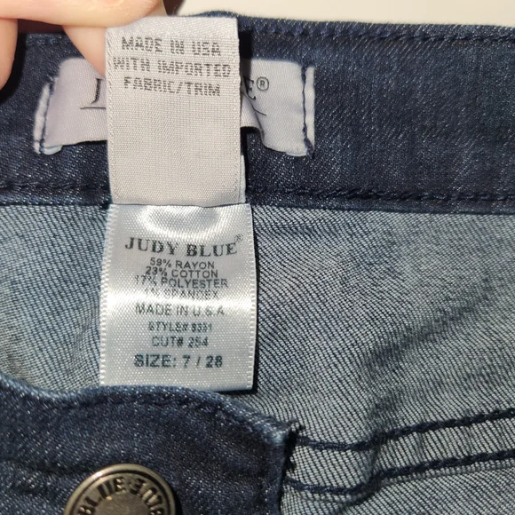 JUDY BLUE Women's Wide Hem Stretch Flare Jeans Medium Wash Size 7/28 Made in USA - Picture 7 of 9